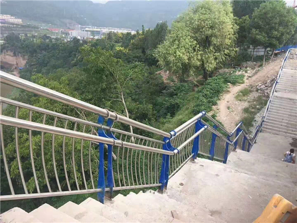 山东不锈钢桥梁栏杆